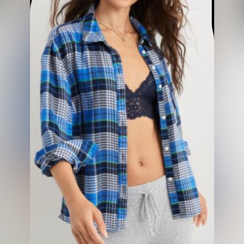 Aerie Women’s Flannel Button DownShirt Blue/Navy/White Plaid Size Large